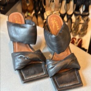 Women's black Leather Sandals